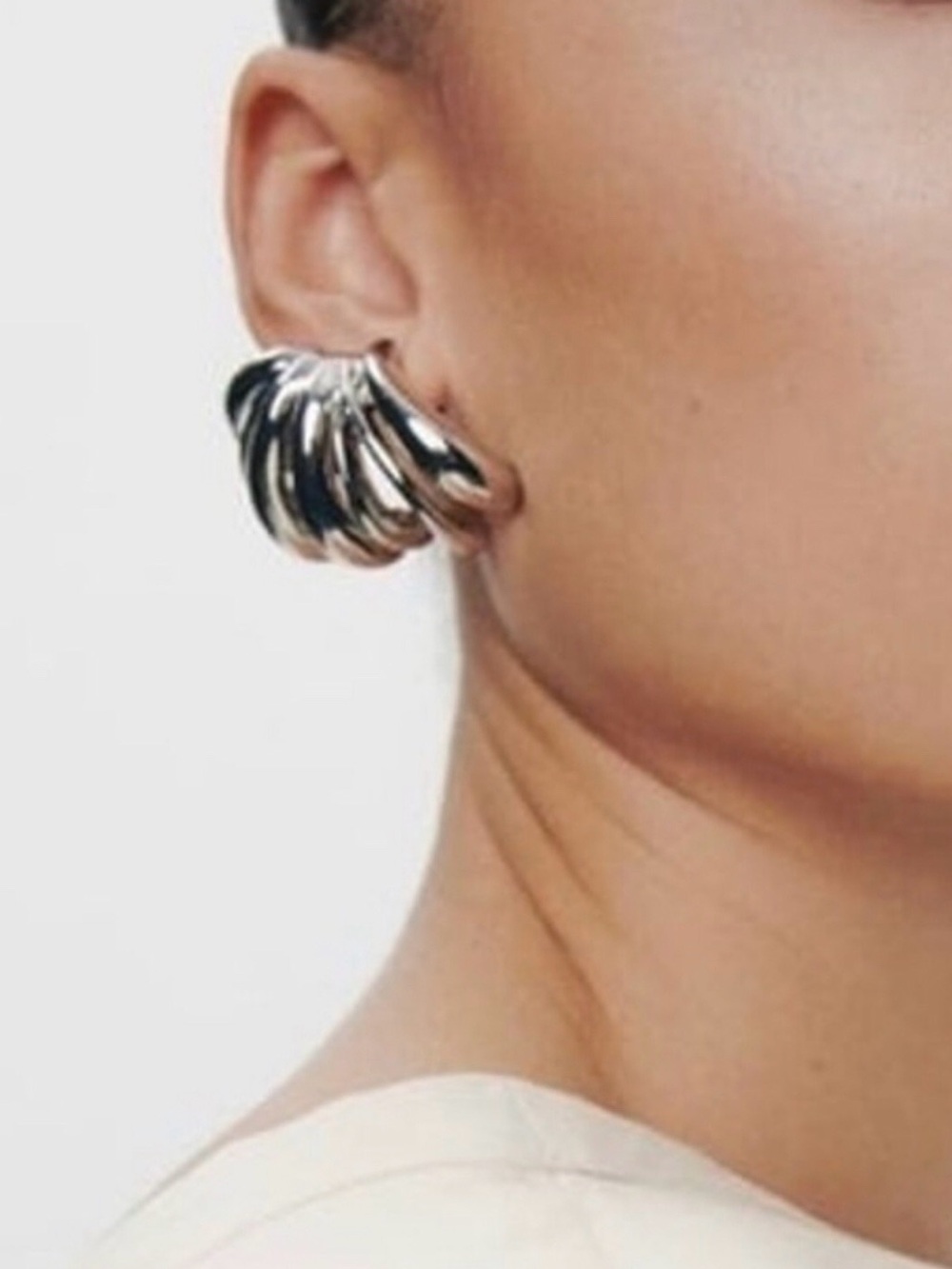 New Zara Chunky Metallic Ear Cuffs Earrings - Picture 14 of 15